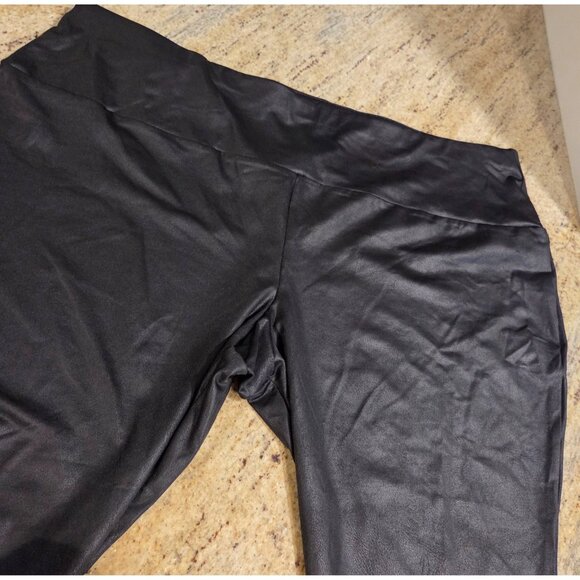 New! Terra & Sky Women's Plus Size 2X Fitted Legging Black Faux Leather Pull-On - Picture 7 of 14